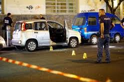 Napoli: restano gravissime le condizioni del poliziotto ferito da un malvivente